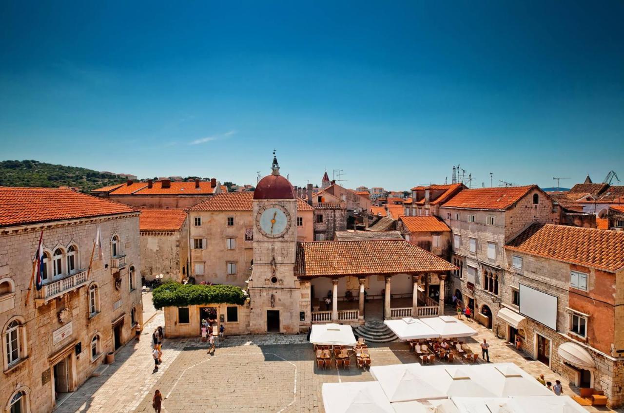 Apartments Pitesa Trogir Eksteriør billede