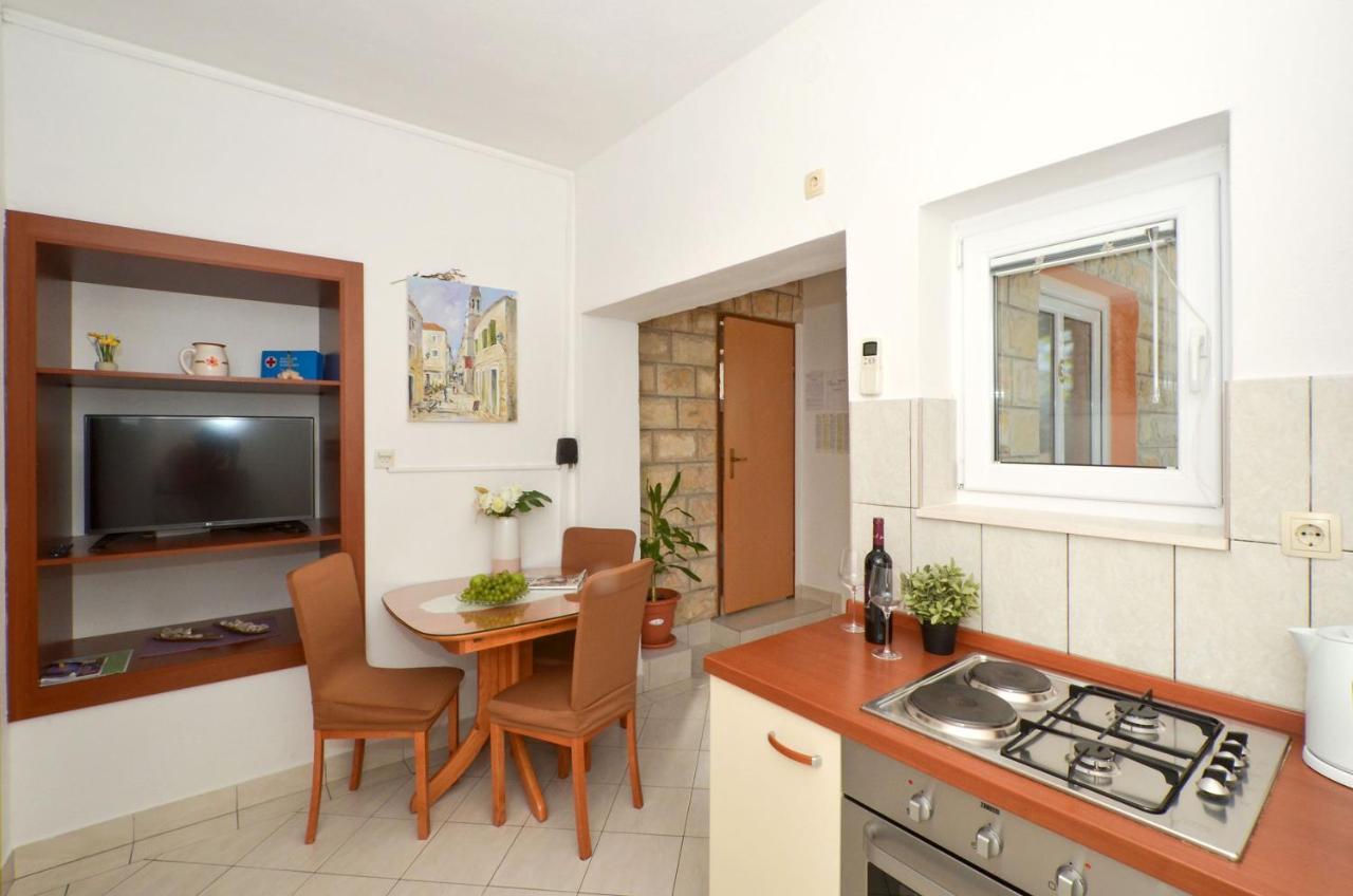 Apartments Pitesa Trogir Eksteriør billede
