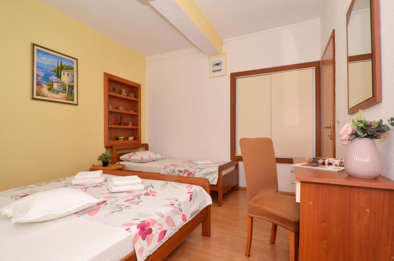 Apartments Pitesa Trogir Eksteriør billede