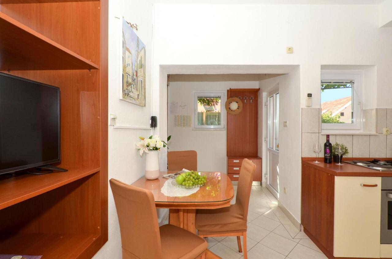 Apartments Pitesa Trogir Eksteriør billede