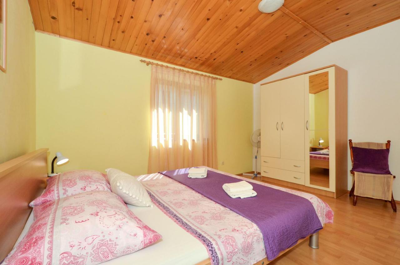 Apartments Pitesa Trogir Eksteriør billede