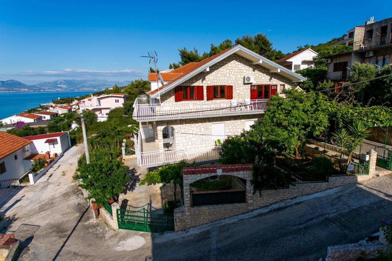 Apartments Pitesa Trogir Eksteriør billede